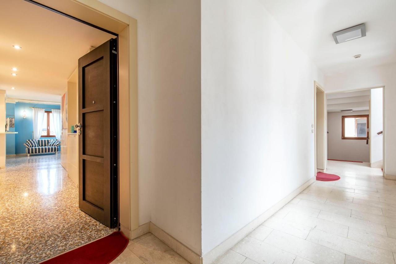 Friari Suite-Luxury Apt. Close To Rialto Bridge Венеция Экстерьер фото